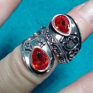 Silvertone red stone ring intricate decorative large